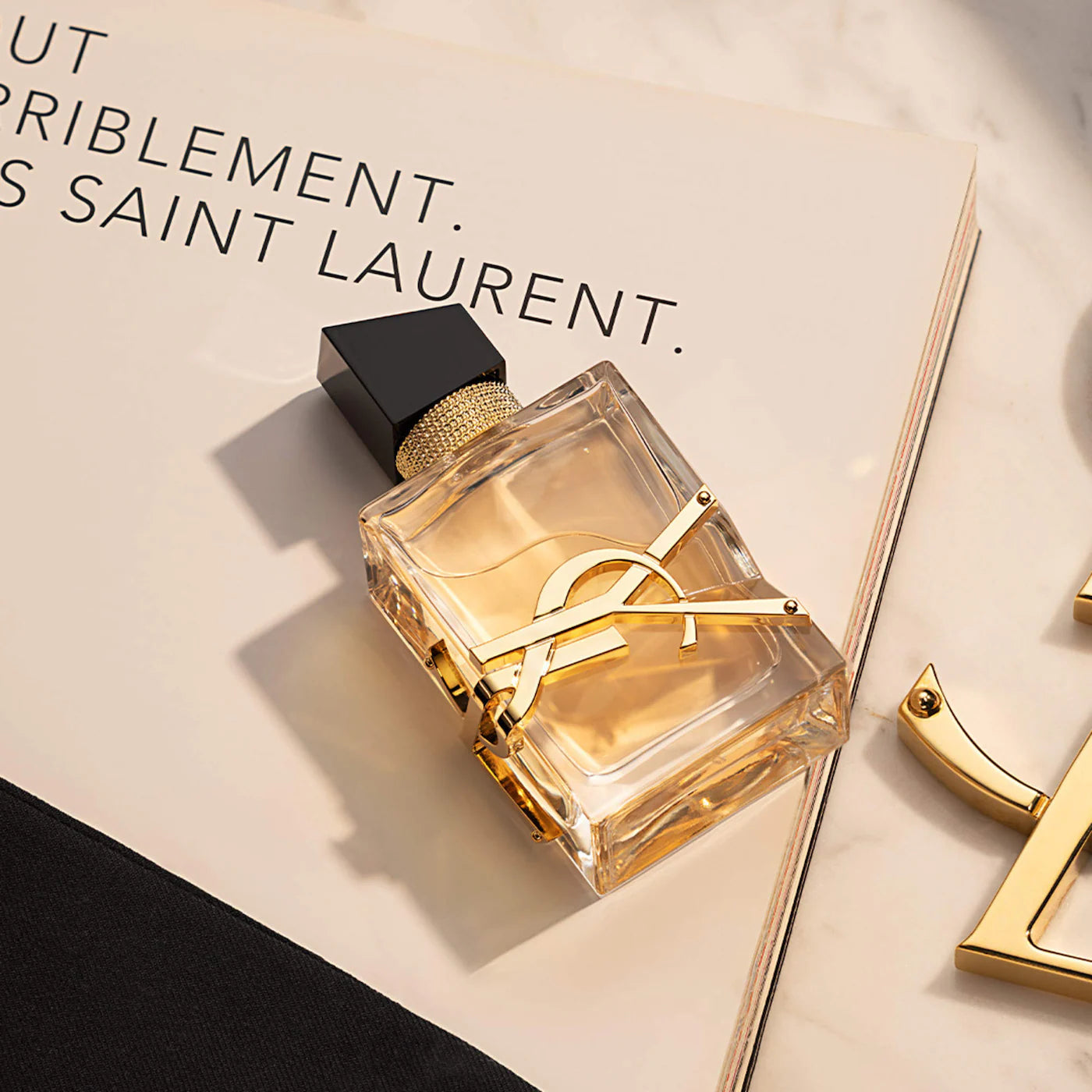 YSL Libre EDP spray close up